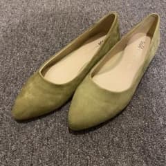 オリーブグリーン ポインテッドトゥパンプス - メルカリ
