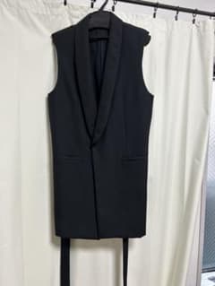 ANN DEMEULEMEESTER ブラック ノースリーブジャケット S - メルカリ