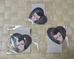 地獄のどこが悪い？ ベルフェゴール ハート缶バッジ くじ引き堂 へるば