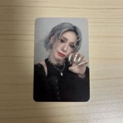 XLOV UXLXVE hellolive トレカ ウムティ WUMUTI - メルカリ