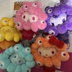 推しカラー サンリオ ミャクミャク なりきり カラビナ BC 5種 - メルカリ