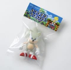 FREAK'S STORE 別注 SOFVIPS スーパーソニック 蓄光 ソフビ - メルカリ