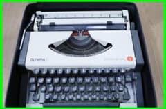 ◇オリンピア英文タイプライター Traveller de Luxe - メルカリ