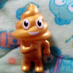 ゴールドうんち型フィギュア - メルカリ