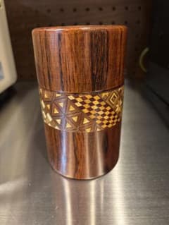 箱根寄木細工 木製円筒形茶筒 - メルカリ