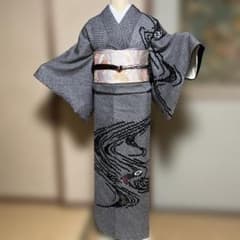 付け下げ訪問着 総絞り モノトーン 刺繍 身丈155裄65 - メルカリ