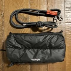 topologie トポロジー ボトルサコッシュ black Puffer - メルカリ