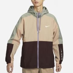 Nike ナイロンジャケット ナイキ HF6170-200 完売品 - メルカリ