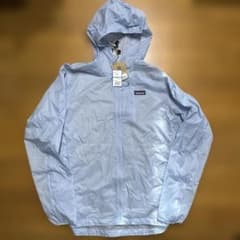 パタゴニア ブルー 水色 ナイロンジャケット 田中シェンさん着用