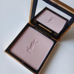 イヴサンローラン シルキーフィニッシュプレストパウダー - メルカリ