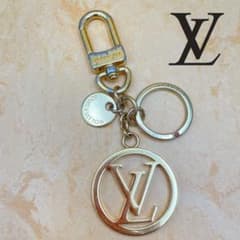 ルイヴィトン バッグ チャーム・LV サークル キーホルダー キーリング