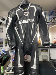 ベリック 20 G-PRACE革ツナギ サイズ50 - メルカリ