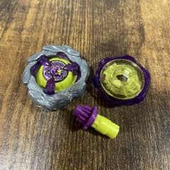 限定新品】オロチクラスタ6-60LF ベイブレードX - メルカリ