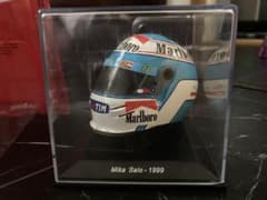 希少 マルボロ仕様 ビッグスケールF1コレクション サロ 1/5 ヘルメット