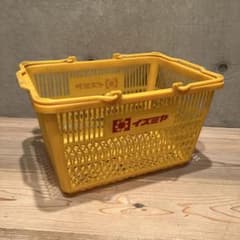 昭和レトロ イズミヤ 買い物かご レトロポップ 収納 かご 店舗 - メルカリ