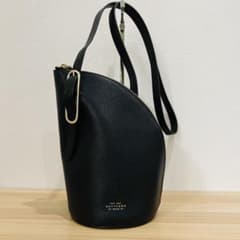 スマイソン ショルダーバッグ 黒 レザー クォータームーン クロス