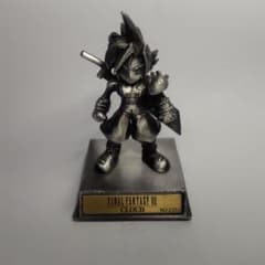 FINAL FANTASY VII クラウド クロムフィギュア NO.2201 - メルカリ