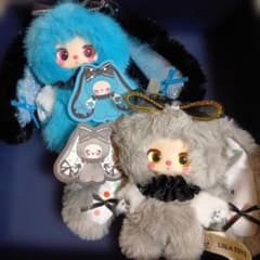 Liila Rainbow Candy Bunny ぬいぐるみ - メルカリ