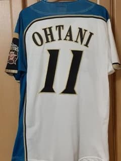 未使用】大谷翔平ミズノ刺繍入りユニフォームMサイズ日本ハム