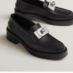 ビ*ン様 HERMES Hour loafer モカシンホット - メルカリ