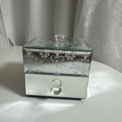ローラアシュレイ ジュエリーボックス - メルカリ