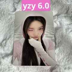 新品未使用 ILLIT bomb イロハ yzy 6.0 トレカ ラキドロ - メルカリ