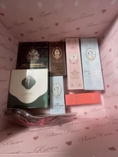 中国コスメ 16点セット Flowerknows 花西子 - メルカリ