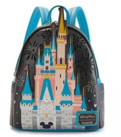 Loungefly WDW シンデレラ城 光る ラウンジフライ ミニリュック - メルカリ