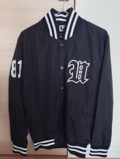 UVERworldグッズ THE LIVE スタジャン サイズ1 - メルカリ