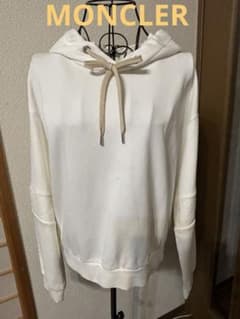 MONCLER フード付きオフホワイトスウェット 正面極小シミ有 sizeS〜M