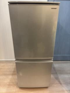 送料・設置無料！SHARP 2ドア 冷蔵庫 SJ-D14E-S 2019年製 - メルカリ