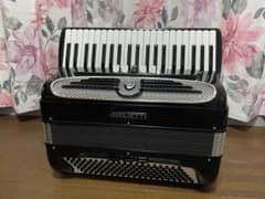 GIULIETTI アコーディオン ブラック M52 - メルカリ