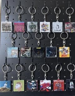 N*読様 KingGnu CDジャケット アクリルキーホルダー 17種類 - メルカリ