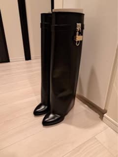 a☆r さん専用 GIVENCHYほぼ新品ブラック ロングブーツ - メルカリ