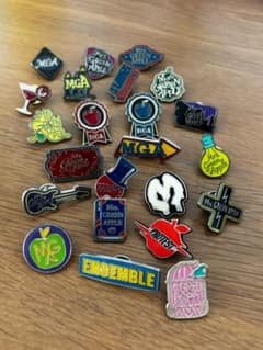 Mrs. GREEN APPLE ライブグッズピンバッジセット - メルカリ