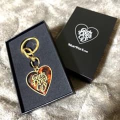希少❗️Girls Don't Cry TORTOISESHELL KEYRING - メルカリ