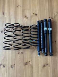 ジムニー JB23W 純正サスペンション2017年新車外し ショック＋