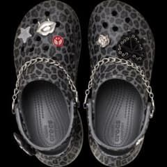 ヒョウ柄 クロッグサンダル チェーン付きクロックス - メルカリ