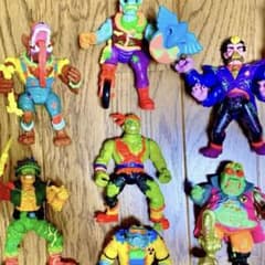 レア✨ 悪魔の毒々モンスター 7体＋乗り物2つ toxic avenger - メルカリ