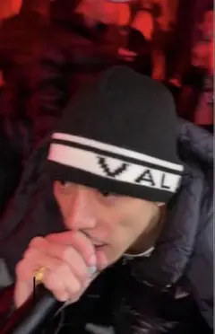 2026年最新】Vallad ioの人気アイテム - メルカリ