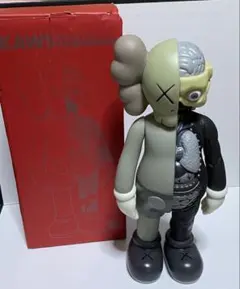 2026年最新】kawsフィギュアの人気アイテム - メルカリ