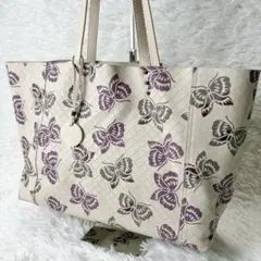 2026年最新】ボッテガ 蝶の人気アイテム - メルカリ