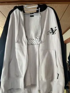 2026年最新】niziu パーカー awakeの人気アイテム - メルカリ