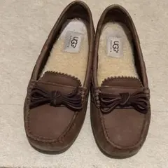 2026年最新】ugg モカシン 22.5の人気アイテム - メルカリ