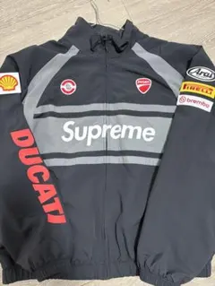 2026年最新】SUPREME ducatiの人気アイテム - メルカリ