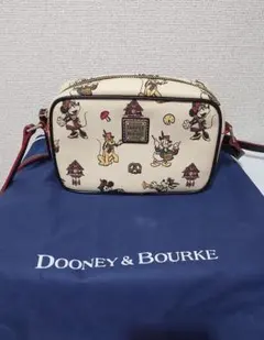 2026年最新】dooney & bourke ディズニーの人気アイテム - メルカリ