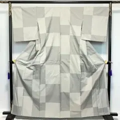 D237 本場白大島紬 変わり市松 正絹 着物 袷 しつけ糸付き未使用極美品