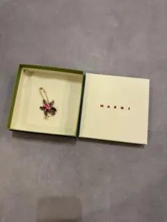 2026年最新】マルニ ブローチの人気アイテム - メルカリ