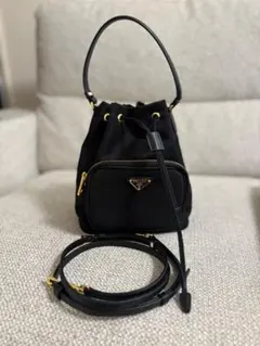 2026年最新】prada ノベルティ ショルダーの人気アイテム - メルカリ