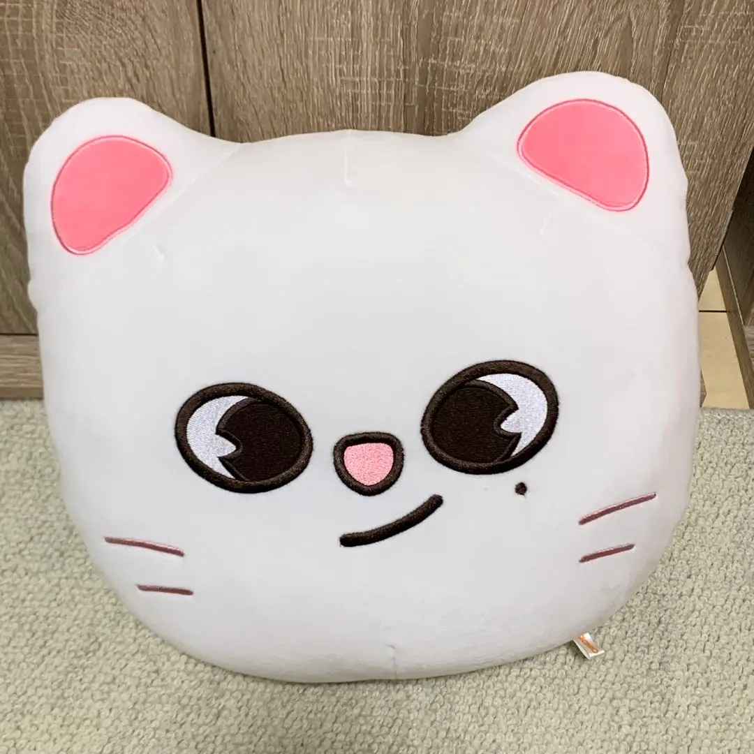 2026年最新】skzoo クッション バンチャンの人気アイテム - メルカリ